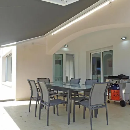 Sonni Villa L' Escala